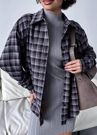 Жіноча сіра базова фланелева сорочка у клітинку батал