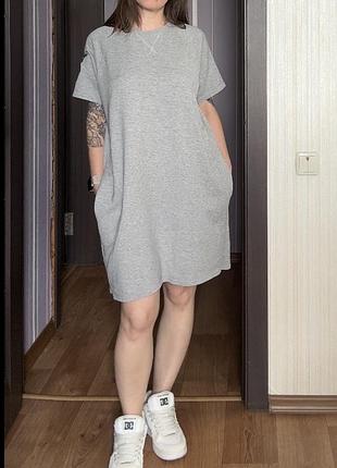 Сукня-футболка. devided h&m