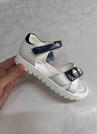 Босоніжки для дівчат