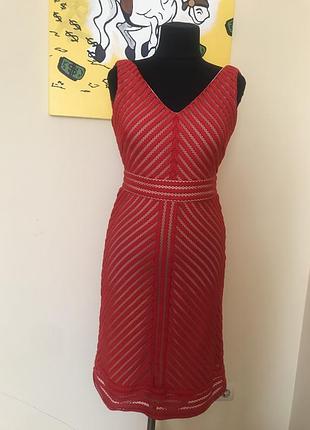 Красива сукня бренд