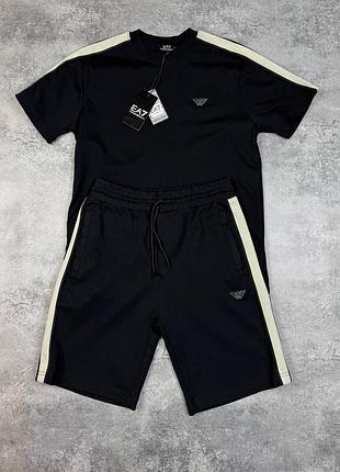 Чоловічий костюм футболка шорти