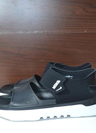 Nike playscape 38-38.5р сандалії босоніжки оригінал