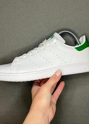 Кроссовки adidas 40 р