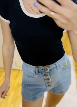 Футболка жіноча