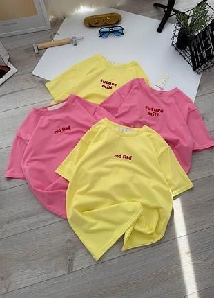 Жіноча оверсайз футболка з написом