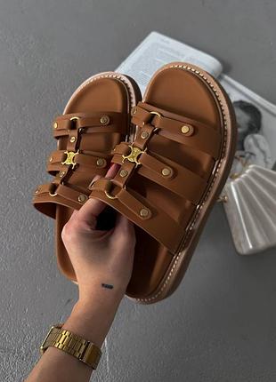 Шлепанцы celine tippi leather slide sandals tan