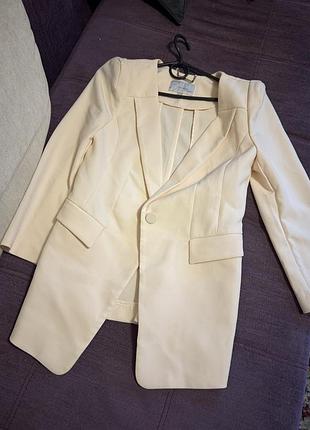 Пиджак  vero moda новые без бирок по 800 грн каждый