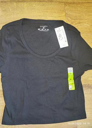 Футболка чорна в рубчик вкорочена primark розмір м