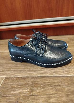 Туфлі жіночі