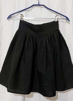 Чорна класична, шкільна спідниця