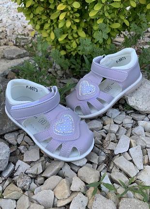 Босоніжки р23,25 для дівчат