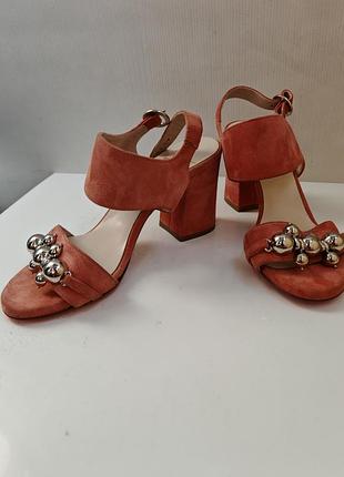 Женские летние босоножки обуви итальялия, не торгуюсь