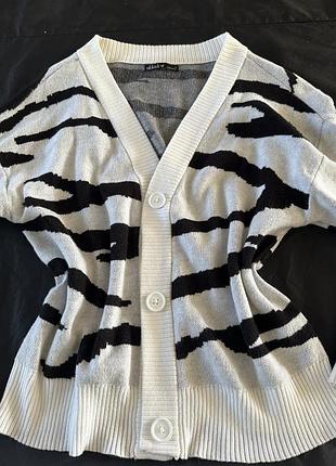 Кардиган кофта в полоску розміру с-м