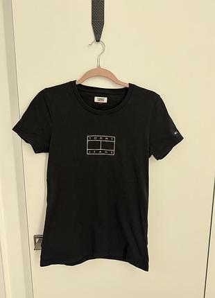 Футболка tommy jeans