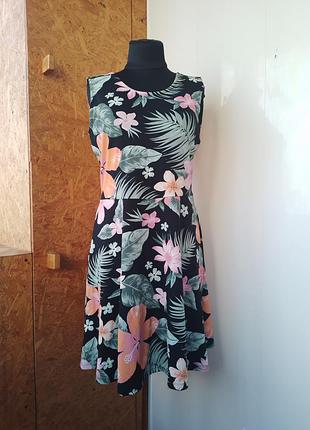 Брендовый коттоновое трикотажное платье миди