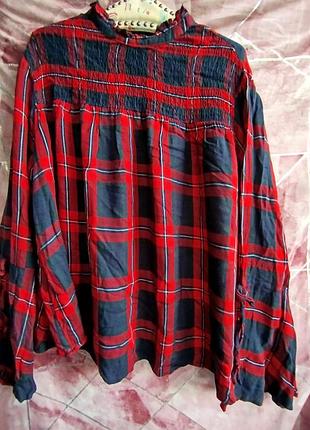 Блуза в клітинку