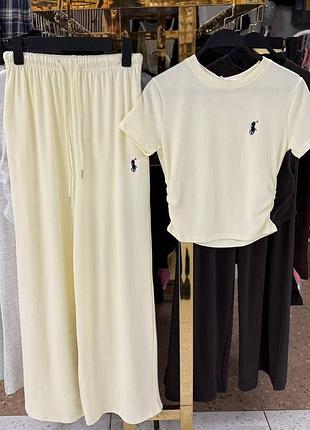 Стильний костюм