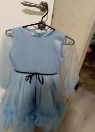 Праздничное платье 6,5 лет 2