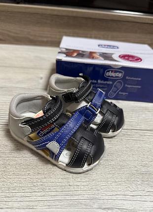 Босоніжки сандалі chicco 19 р 11,5 см