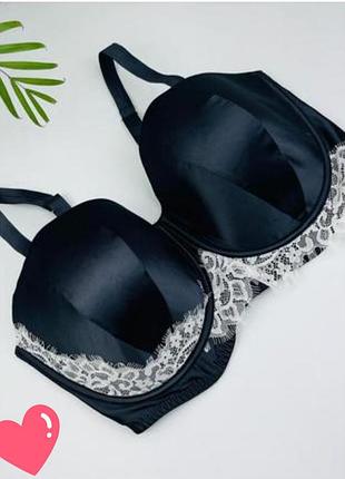 Черный атласный бюстик с кружевом 40 dd
