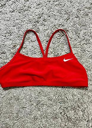 Топ спортивный от nike без чашечек