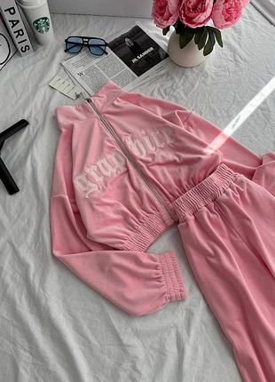 Женский велюровый костюм с вышивкой