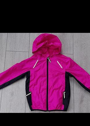 Фірмова вітровка , куртка стан нової