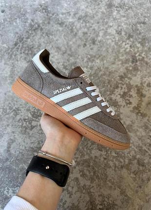 Жіночі кеди, жіночі кросівки adidas