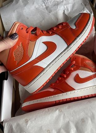 Кросівки nike jordan оригінал оранжеві 40