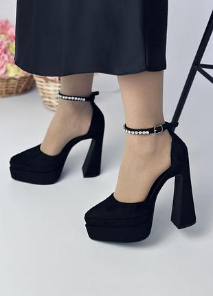 Туфлі з на підборах та платформі