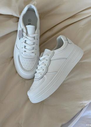 Кросівки кеди білі натуральна шкіра шкіряні на високій підошві платформі танкетці масивній