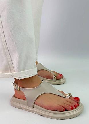 ▪️жіночі нюдові молочні бежеві босоніжки сандалі з ремінцем низький хід танкетка шкіряні (еко шкіра)