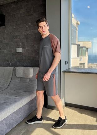 Костюм чоловічий