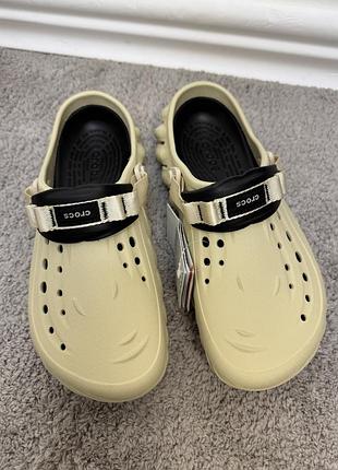 Чоловічі крокси crocs echo clog bone/black