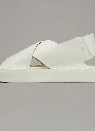 Босоніжки унісекс adidas p.42