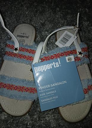 Дитячі нові босоніжки pepperts німеччина розмір 34-21.5см