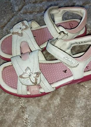 Босоножки кожаные на липучках 28-29 размер