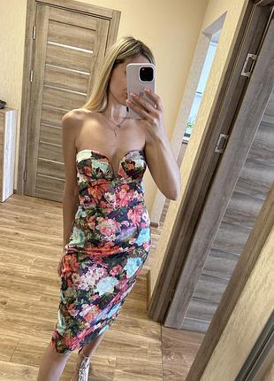 Сукня корсет