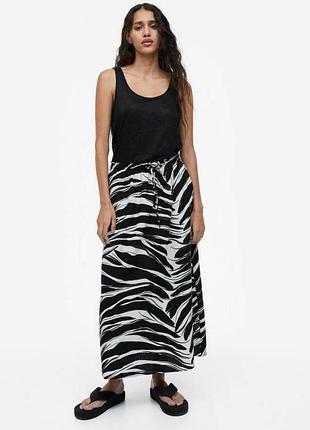Чорно біла лляна спідниця міді жіноча h&m, розмір s