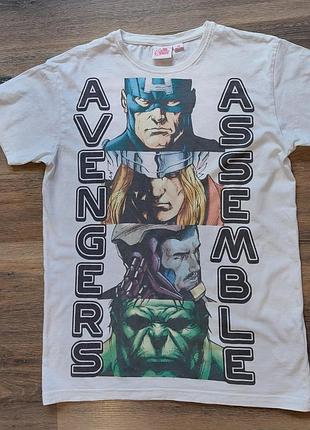 Футболка від marvel з героями залізна людина, тор, харків, капітан америка