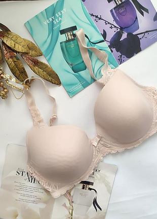 Бюстгальтер triumph 34d 75d 80c гладкий