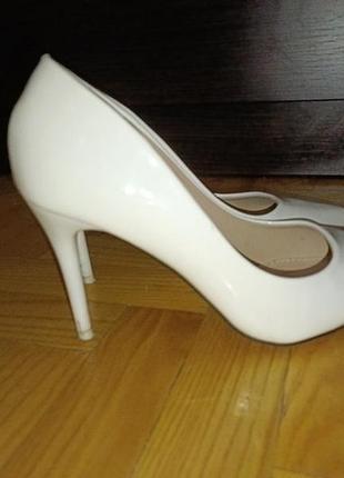 Туфлі жіночі