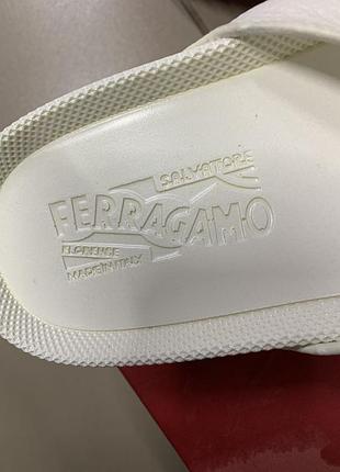 Шлепанці  білі шкіряні 6