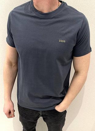 Мужская стильная футболка hugo boss(3-колера)