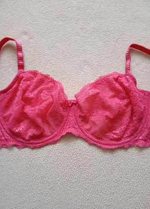 Бюстгалтер c&a 95d