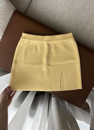 Спідниця міні жовта 2
