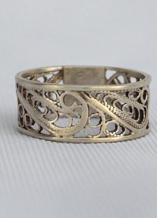 Серебряная кольца 916* с ажурным узором, выполнена в технике филиграни.