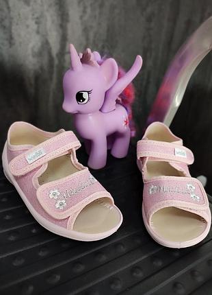 Босоножки для девочек 🩷