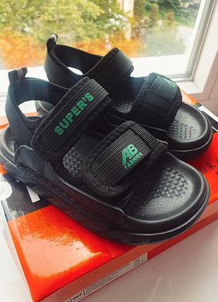 Детские босоножки