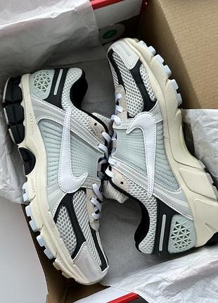 Кросівки nike zoom vomero 5 beige fn7649-110